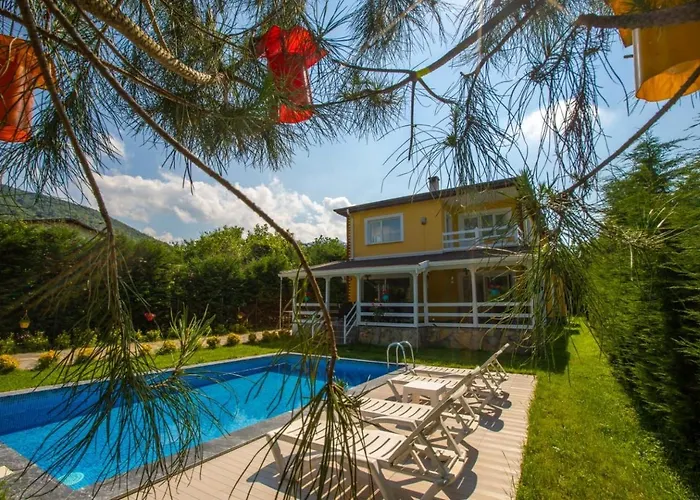 The Doctor's House Villa