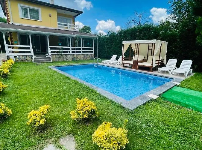 The Doctor's House Villa *